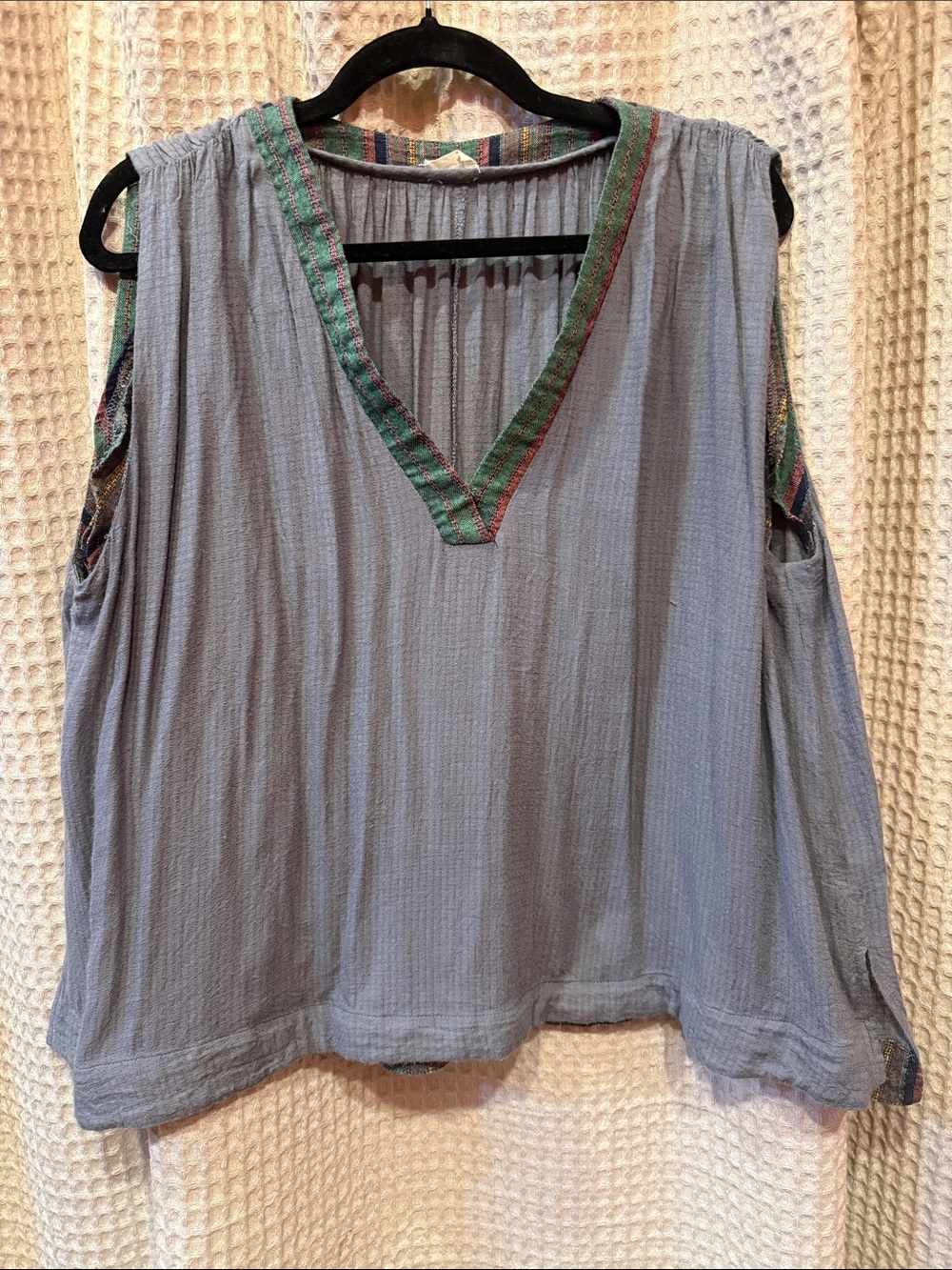 ⚜️ grey HYKU sleeveless top sz M/L